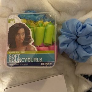 Foam Rollers and Hair Tye
